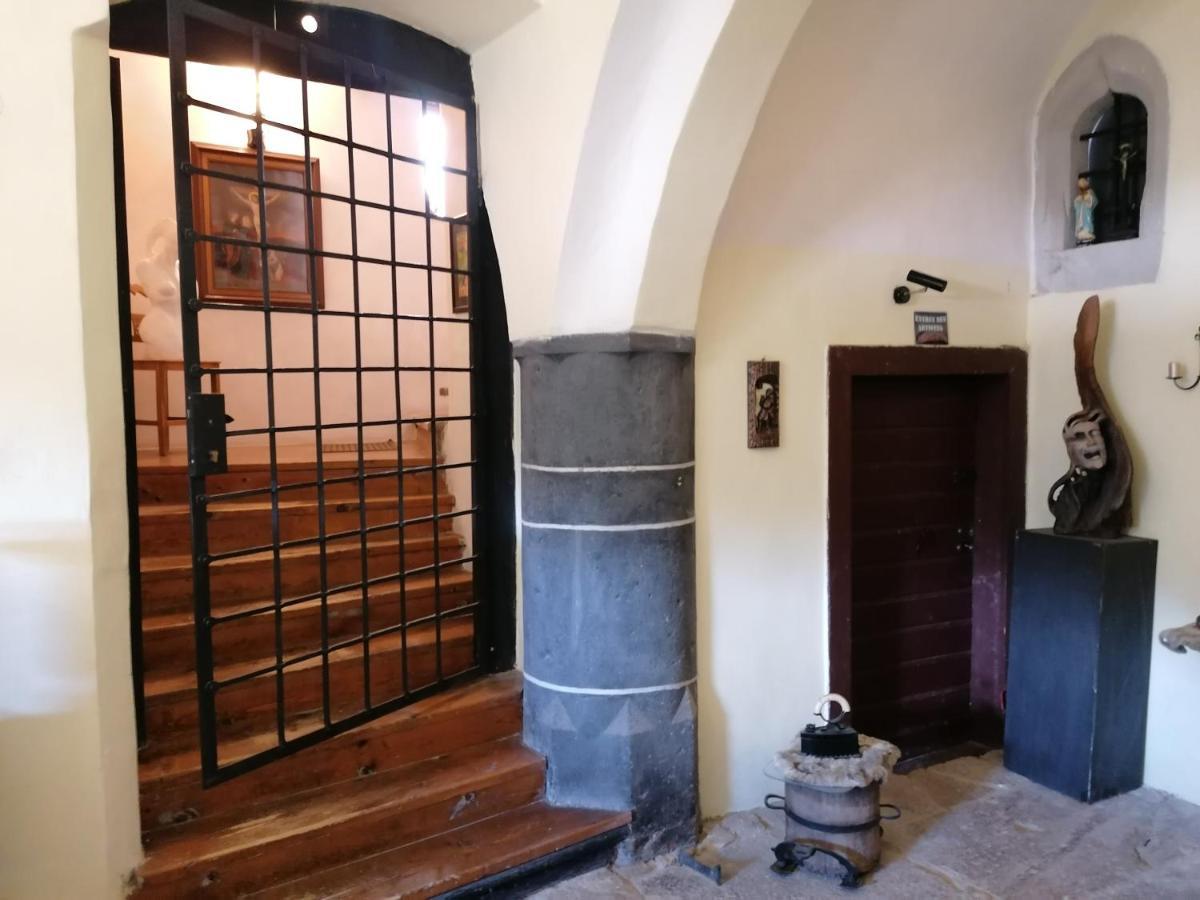 Gothic House Apartments Kremnica Exteriör bild