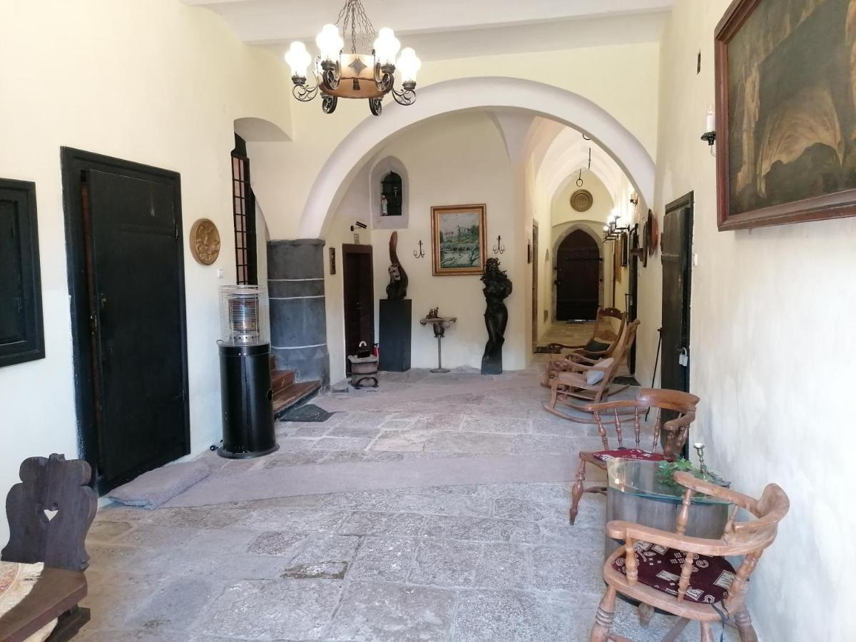 Gothic House Apartments Kremnica Exteriör bild