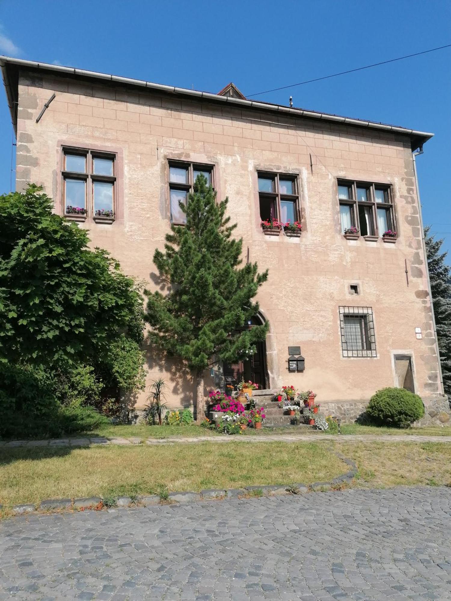 Gothic House Apartments Kremnica Exteriör bild